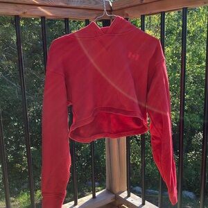 Lululemon Team Canada Cropped Hoodie